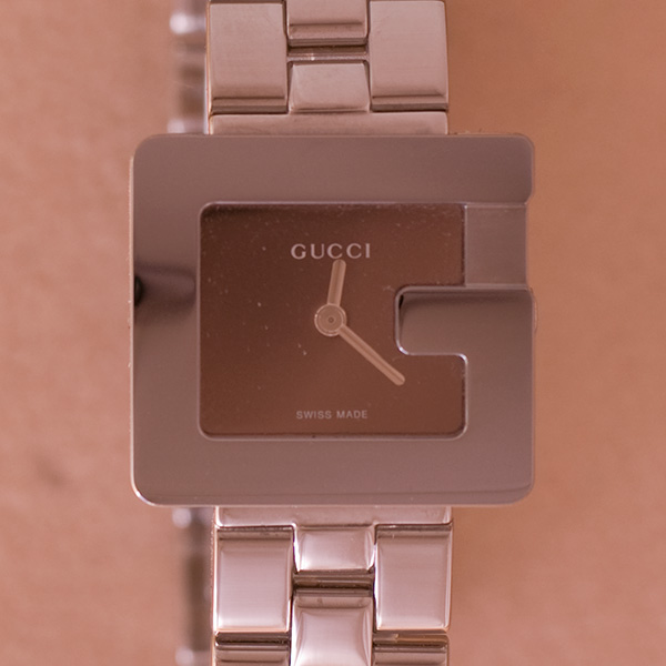 945 Aardbei ongeluk Gucci G-watch 3600L - TopHorloges.EU - Meents & Bakker