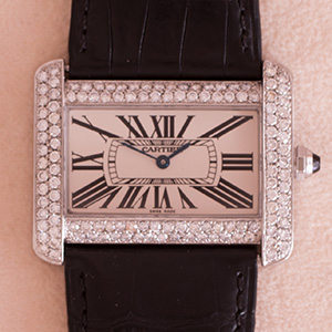 Cartier Divan GM 