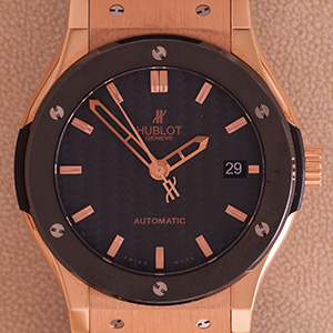 Hublot Classic Fushion 45mm Carbon Dial 