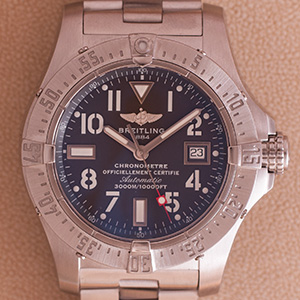 Breitling Avenger Seawolf 