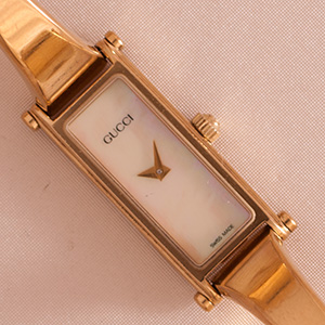 Gucci Bangle Watch 