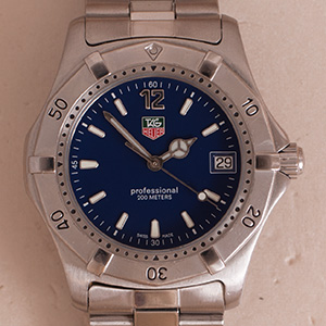 Tag Heuer Serie 2000 