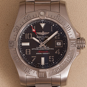 Breitling Avenger II Seawolf 