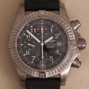 Breitling Avenger Chronograph Titan E13360 - TopHorloges.EU - Meents \u0026  Bakker